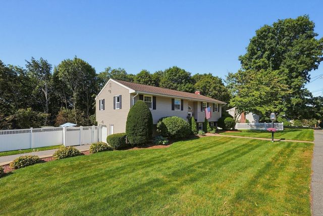 18 Princeton St, Peabody, MA 01960