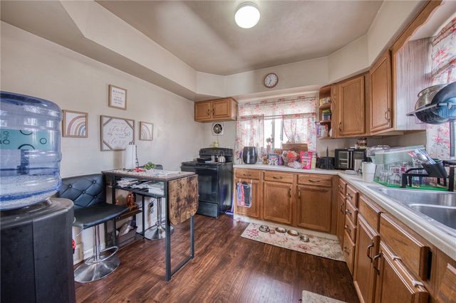 3007 Pyramid Ave, Brentwood, PA 15227