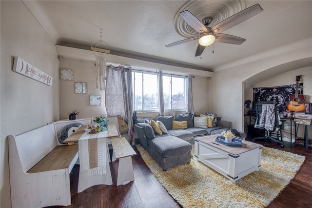 3007 Pyramid Ave, Brentwood, PA 15227