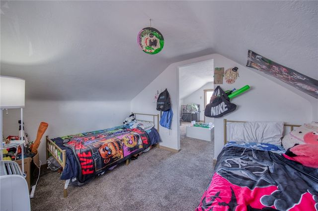 3007 Pyramid Ave, Brentwood, PA 15227