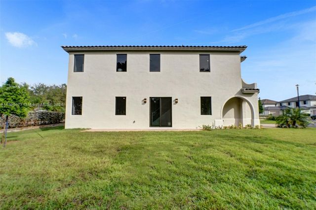 13145 Addilyn Ct, Davie, FL 33325
