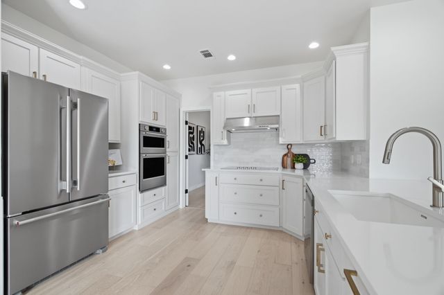 1301 Rolling Acres Drive, Argyle, TX 76226
