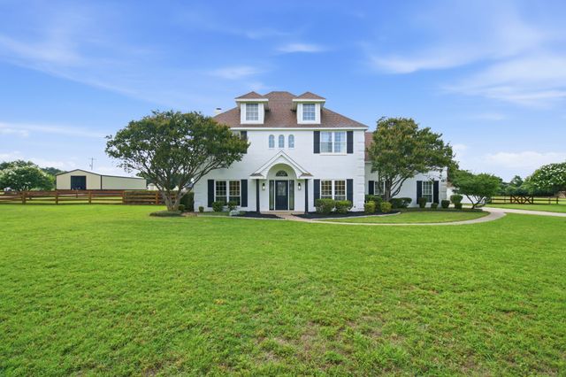 1301 Rolling Acres Drive, Argyle, TX 76226