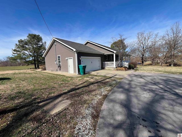 4697 State Route 384, Mayfield, KY 42066