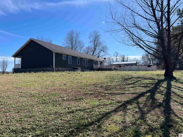 4697 State Route 384, Mayfield, KY 42066