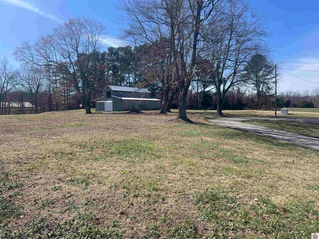 4697 State Route 384, Mayfield, KY 42066