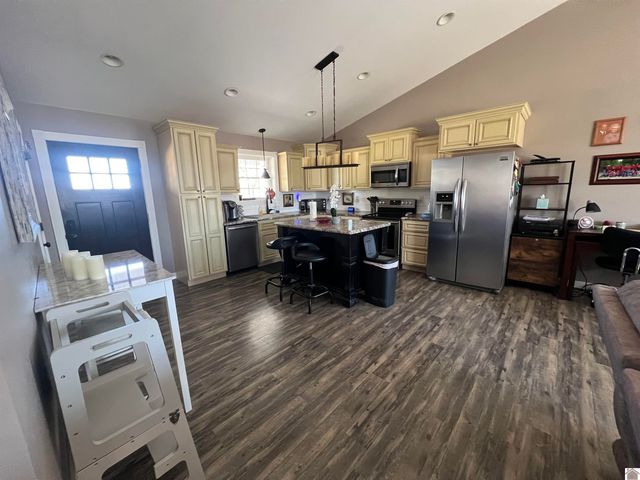 4697 State Route 384, Mayfield, KY 42066