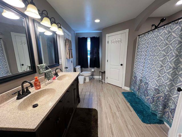 4697 State Route 384, Mayfield, KY 42066