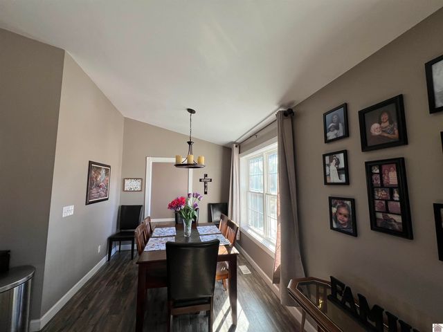 4697 State Route 384, Mayfield, KY 42066