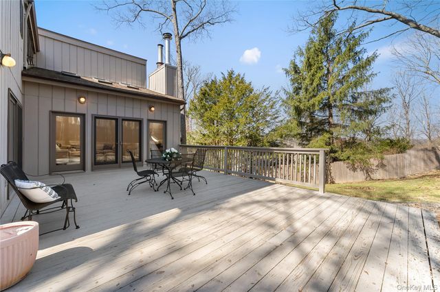 111 Ridge Road, Ardsley, NY 10502