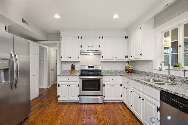 10417 Melissa Mill Rd, Chesterfield, VA 23236