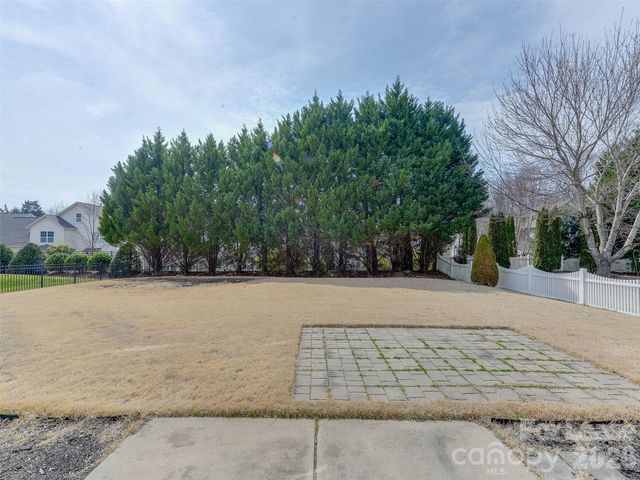 12926 Union Square Drive, Huntersville, NC 28078