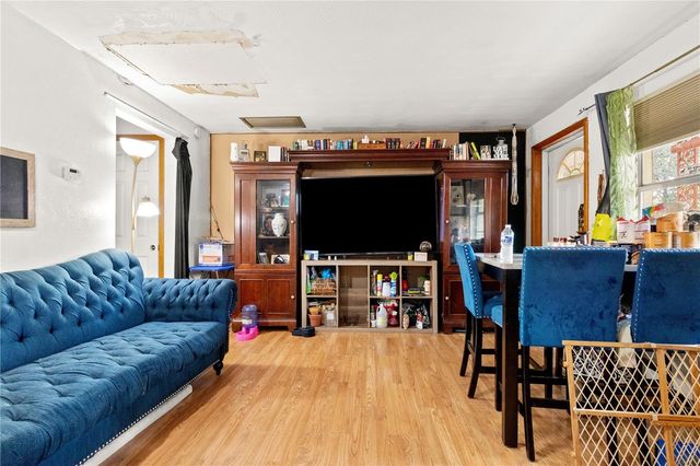 39145 6TH AVENUE, Zephyrhills, FL 33542