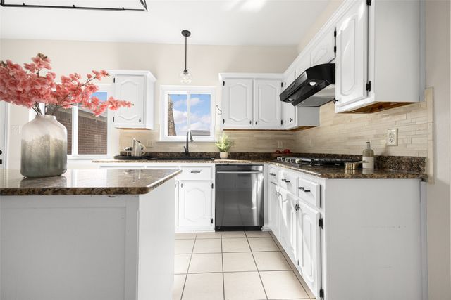 3820 Blossom Drive, Sachse, TX 75048