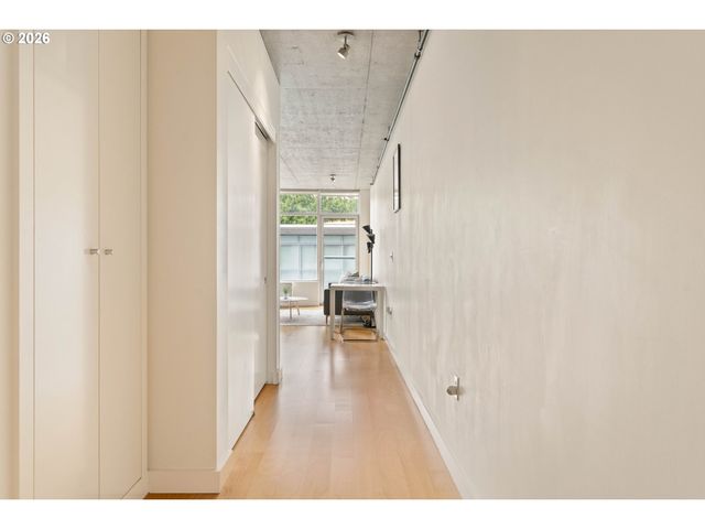 1926 W BURNSIDE St 614, Portland, OR 97209