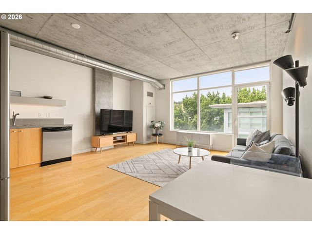 1926 W BURNSIDE St 614, Portland, OR 97209