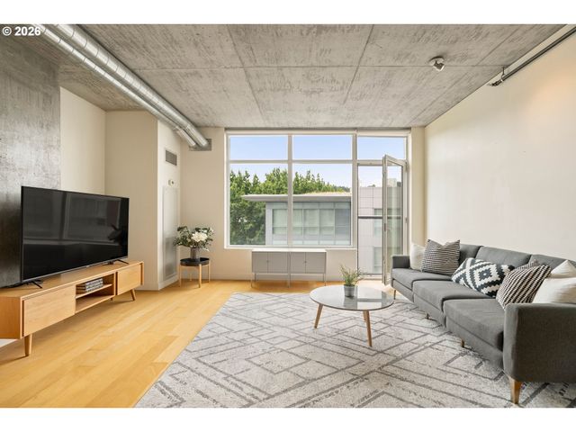 1926 W BURNSIDE St 614, Portland, OR 97209