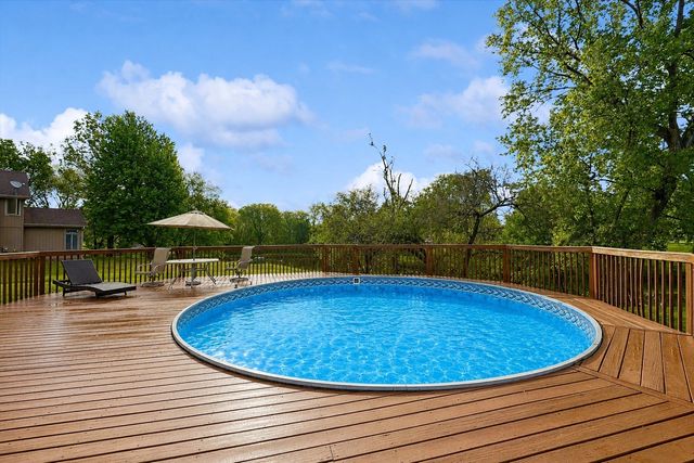 1352 NW 71st Place, Ankeny, IA 50023