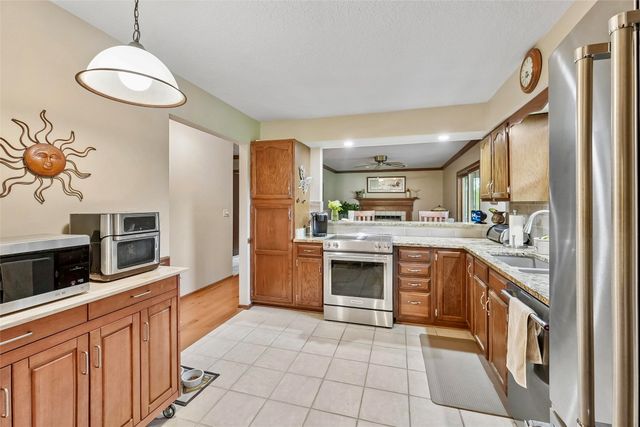 1352 NW 71st Place, Ankeny, IA 50023