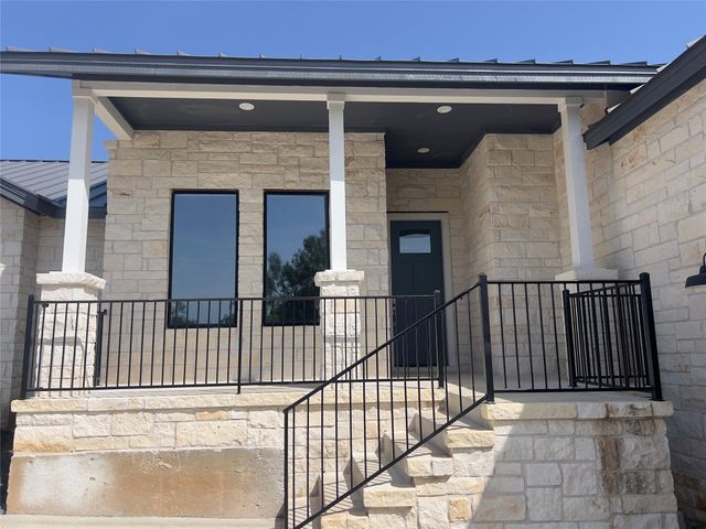 316 Sweet Grass, Horseshoe Bay, TX 78657