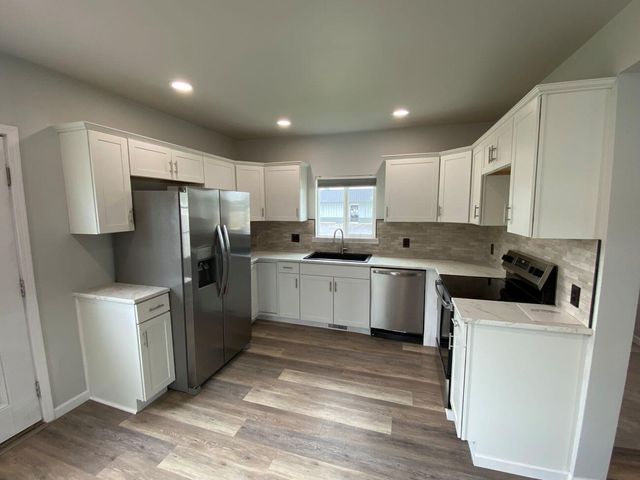 1329 S Main Street, Bellefontaine, OH 43311
