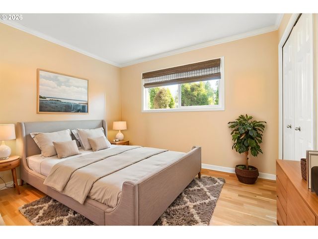 7422 Sw 37TH Ave, Portland, OR 97219