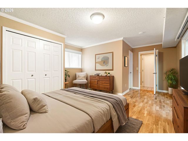 7422 Sw 37TH Ave, Portland, OR 97219