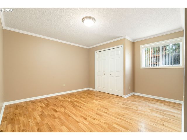 7422 Sw 37TH Ave, Portland, OR 97219