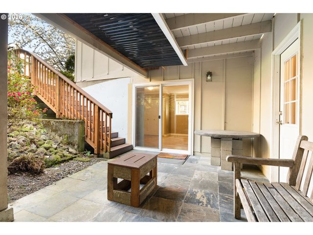 7422 Sw 37TH Ave, Portland, OR 97219