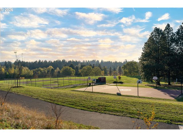 7422 Sw 37TH Ave, Portland, OR 97219