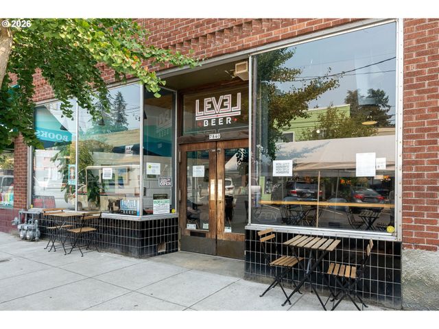7422 Sw 37TH Ave, Portland, OR 97219