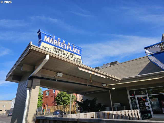 7422 Sw 37TH Ave, Portland, OR 97219