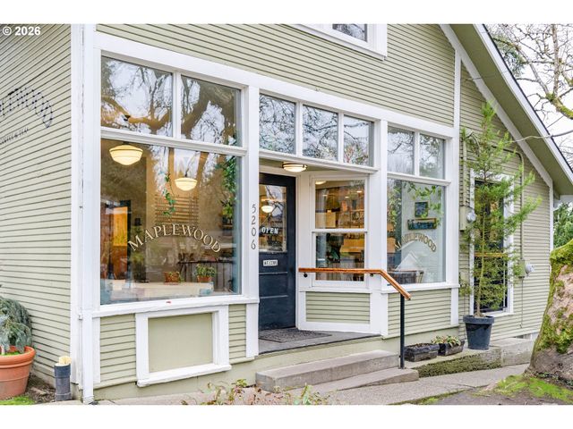 7422 Sw 37TH Ave, Portland, OR 97219