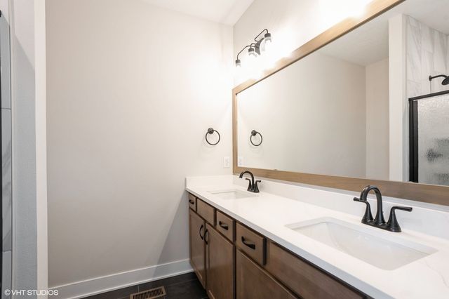 651 34th Street SE, Altoona, IA 50009