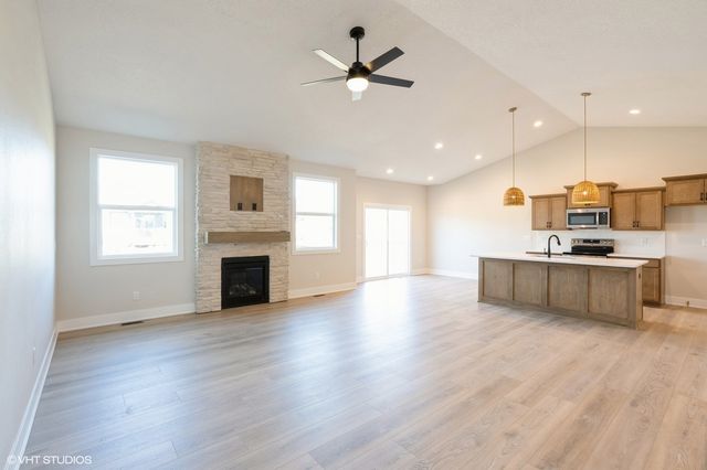 651 34th Street SE, Altoona, IA 50009