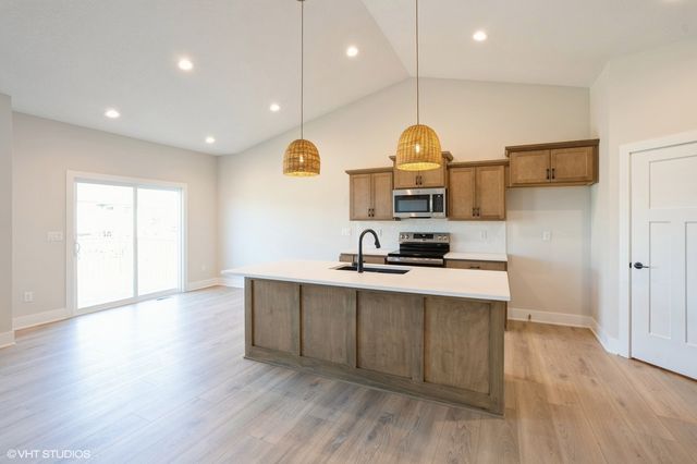 651 34th Street SE, Altoona, IA 50009