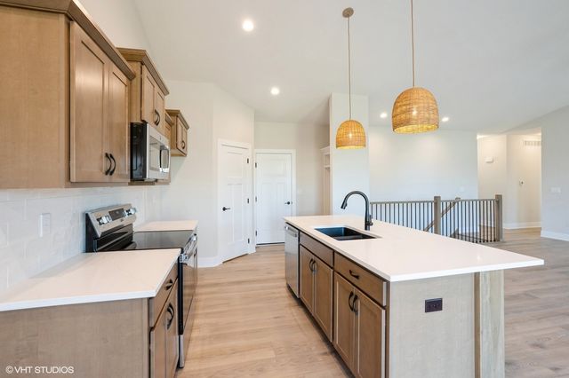 651 34th Street SE, Altoona, IA 50009