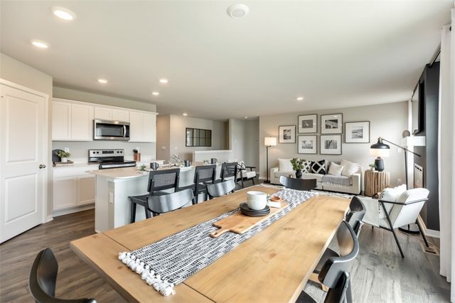 409 Kingfisher Drive, Norwalk, IA 50211