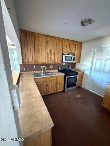 7319 W CINNABAR Avenue, Peoria, AZ 85345