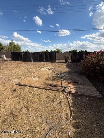 7319 W CINNABAR Avenue, Peoria, AZ 85345