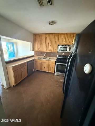 7319 W CINNABAR Avenue, Peoria, AZ 85345