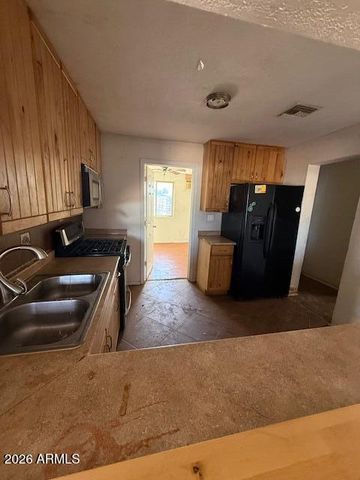 7319 W CINNABAR Avenue, Peoria, AZ 85345