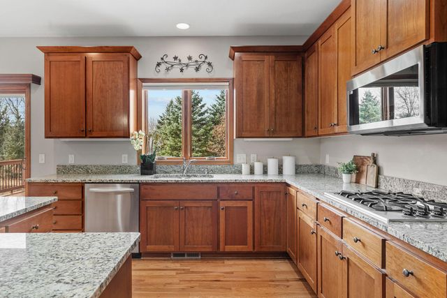 6364 Red Fox Road, Lino Lakes, MN 55014