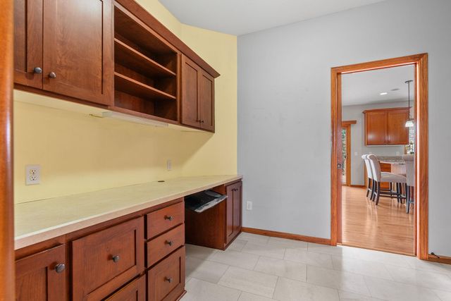 6364 Red Fox Road, Lino Lakes, MN 55014