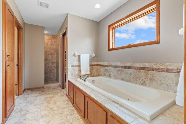 6364 Red Fox Road, Lino Lakes, MN 55014