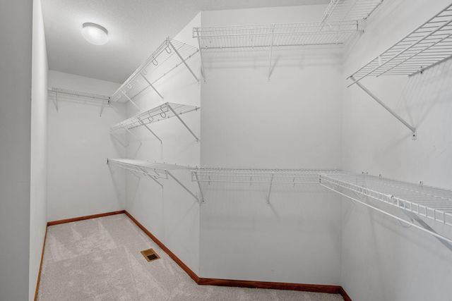 6364 Red Fox Road, Lino Lakes, MN 55014