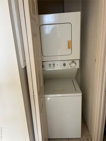 185 W Park Avenue 516, Long Beach, NY 11561