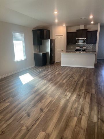 7818 Lariat Toss Dr, Corpus Christi, TX 78414