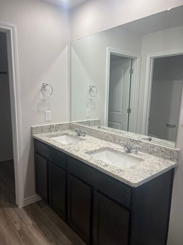 7818 Lariat Toss Dr, Corpus Christi, TX 78414