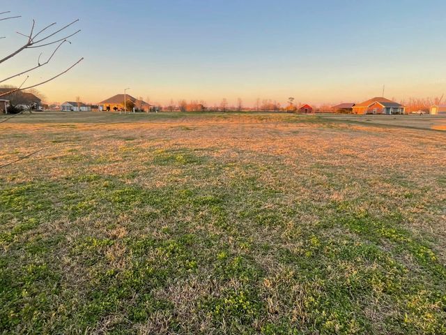 172 Crest Road, Raceland, LA 70394